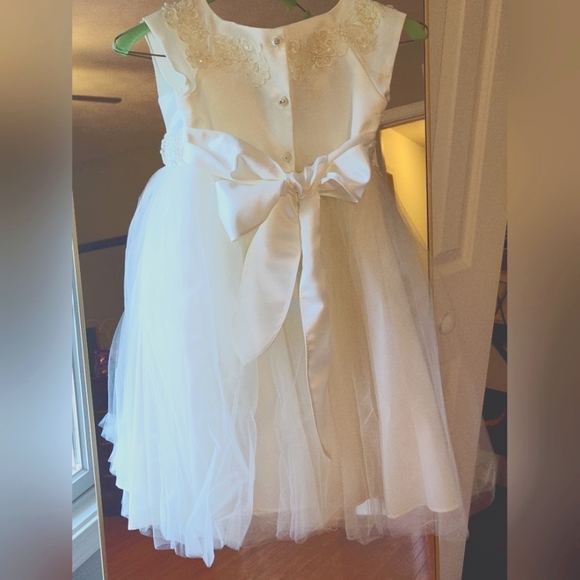 NWOT Kid's Collection Ivory Flower Girl Dress, Size 4, never worn - Picture 3 of 5